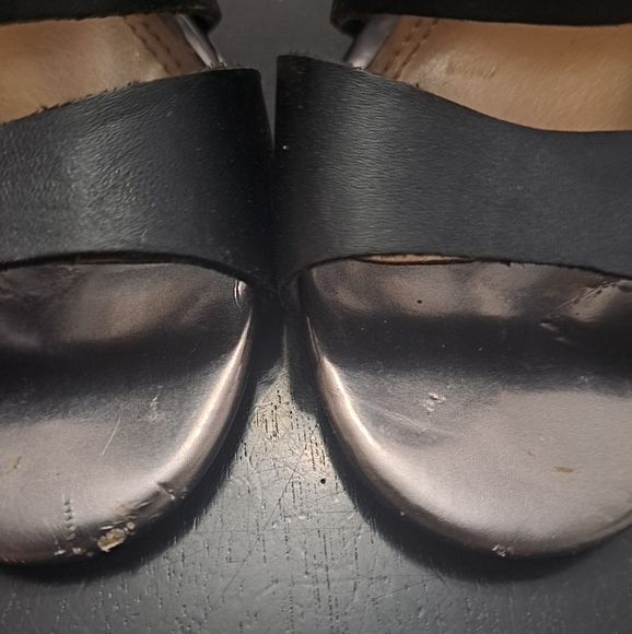 Chinese Laundry Peep Toe Bonafied Sandals - Picture 4 of 10